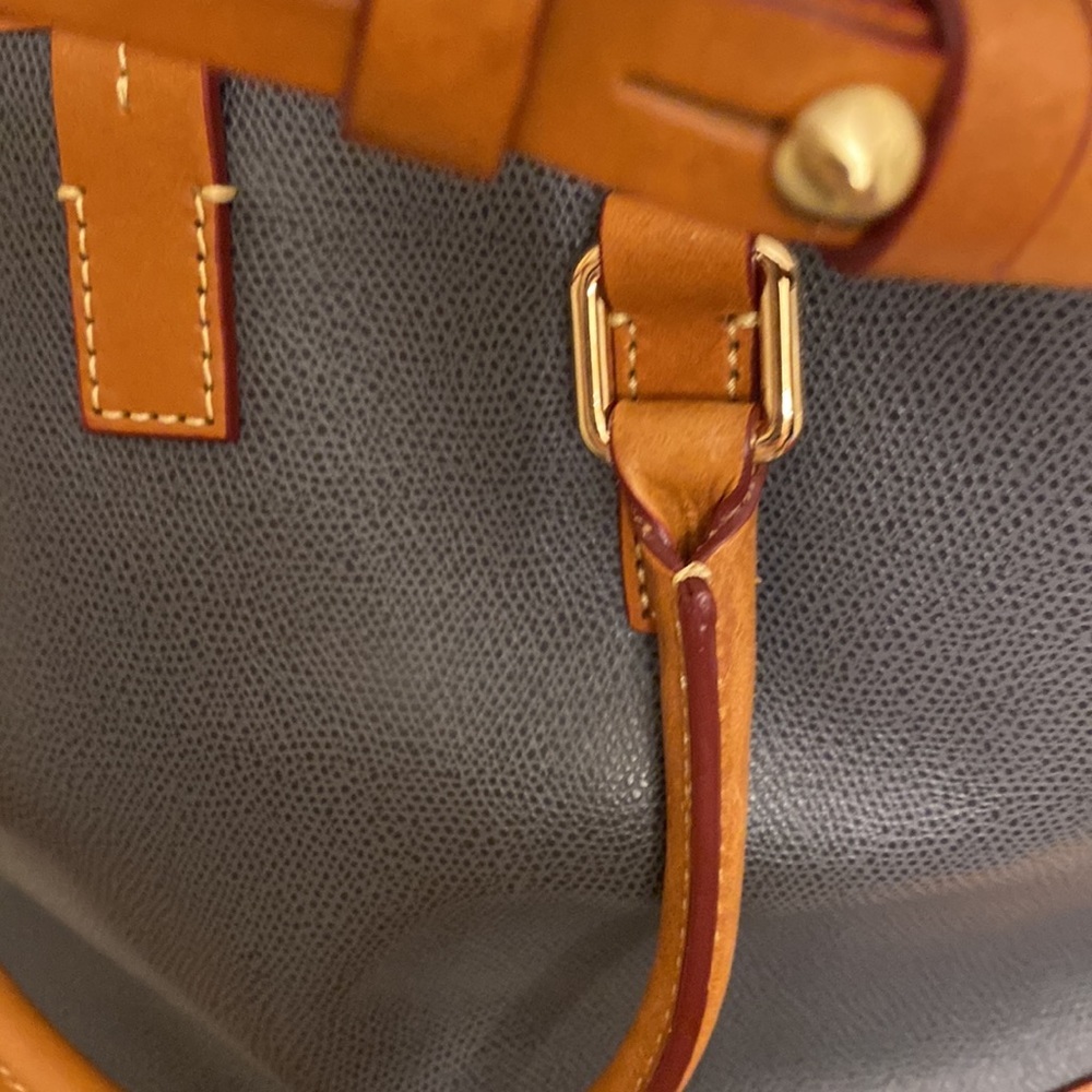 Dooney &Bourke Shelby Shopper in gray with honey accents hardware in gold EUC - Picture 8 of 15